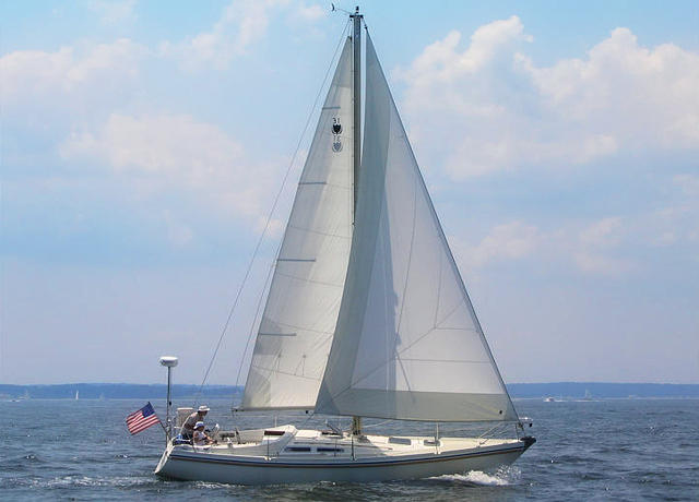 north american sailboat manufacturers