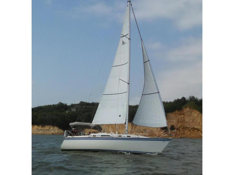 1985 hunter 31 sailboat for sale in South Dakota