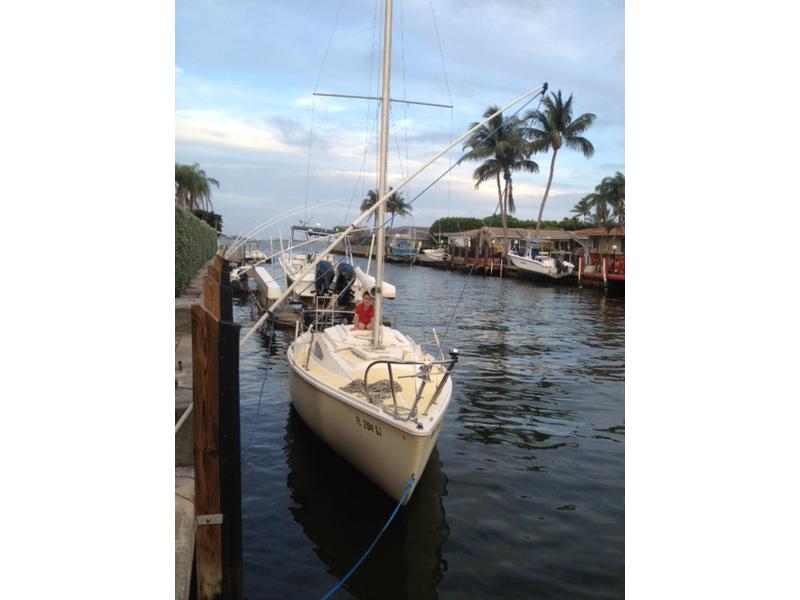 laguna windrose 24 sailboat