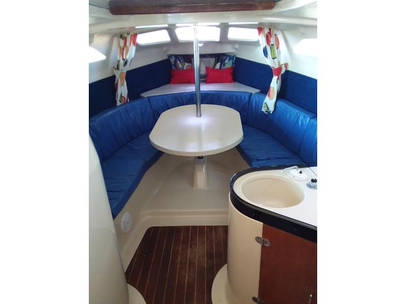 1997 Hunter 26 sailboat for sale in Ohio