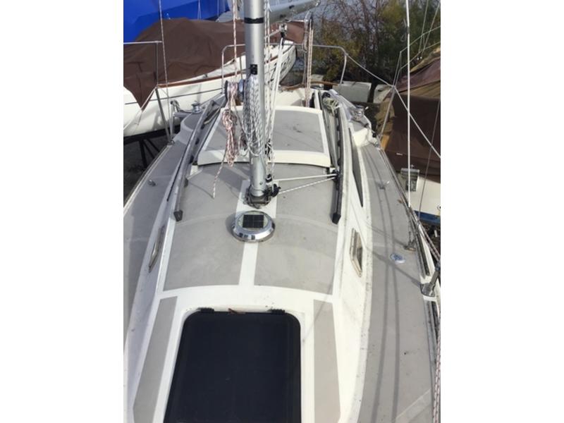 1985 O'Day 25th Anniversary Edition Oday 26 sailboat for sale in Wisconsin