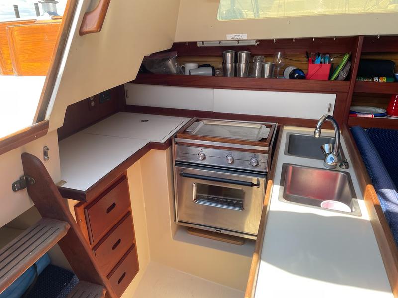 1988 Catalina 30 Mark II sailboat for sale in Massachusetts